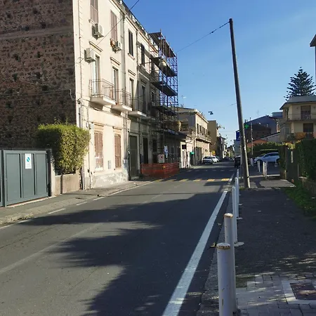Etna's Mansarda Con Vista Apartment Catania